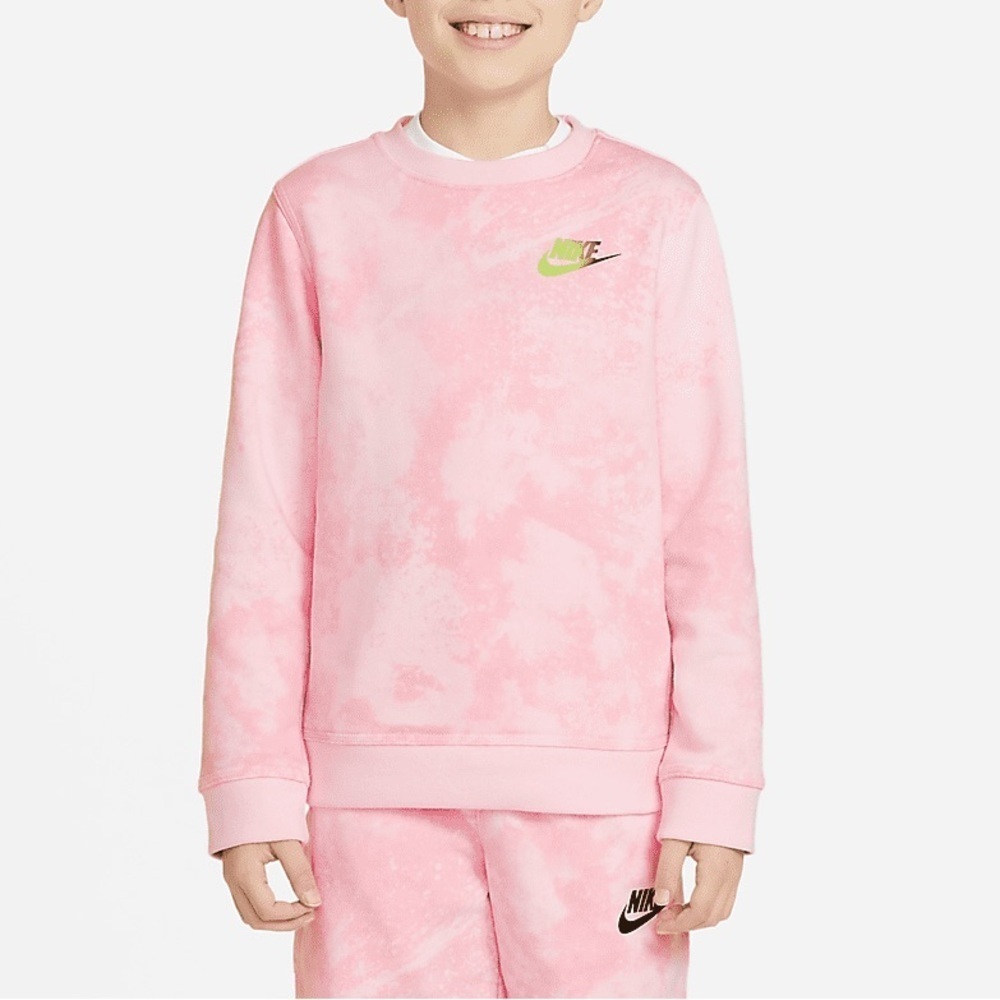 Nike Boys' Sportswear Magic Club Tie-Dye Fleece long sleeve Pullover Medium